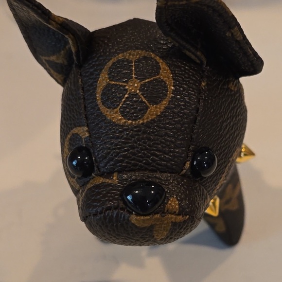 Low Start!! Keychain/Bag Charm adorable dog with spiked collar! Luxury GWP. - Picture 6 of 8